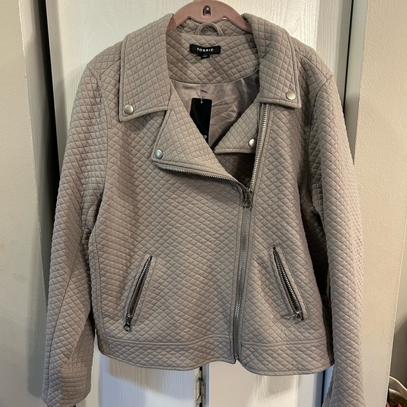 Torrid Gray Quilted Women's Jacket - Picture 6 of 6